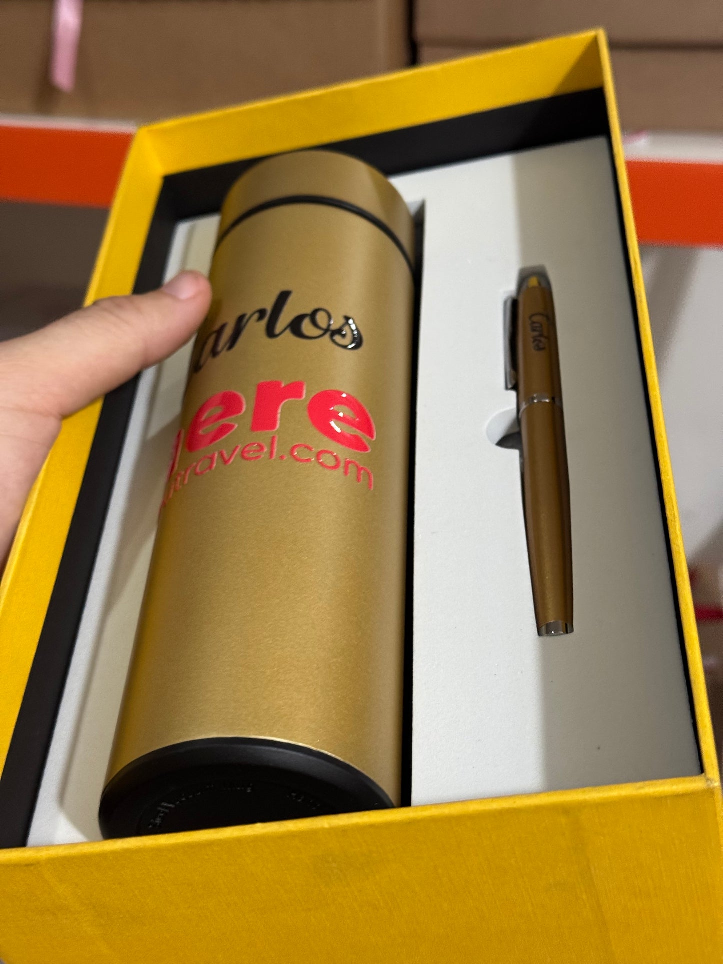 Caja regalo con termo y lapicero
