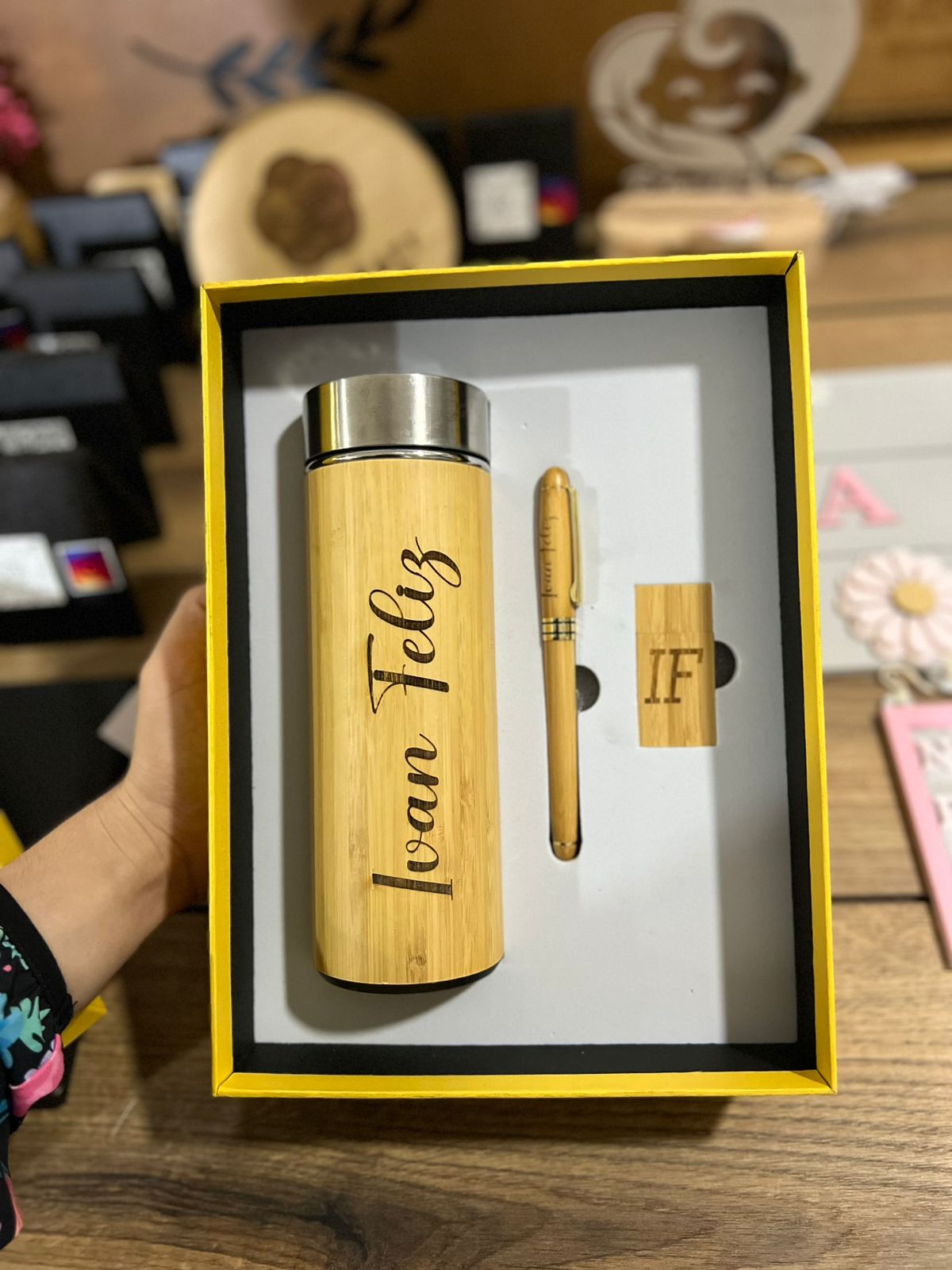 Termo lapicero y llavero regalo personalizado