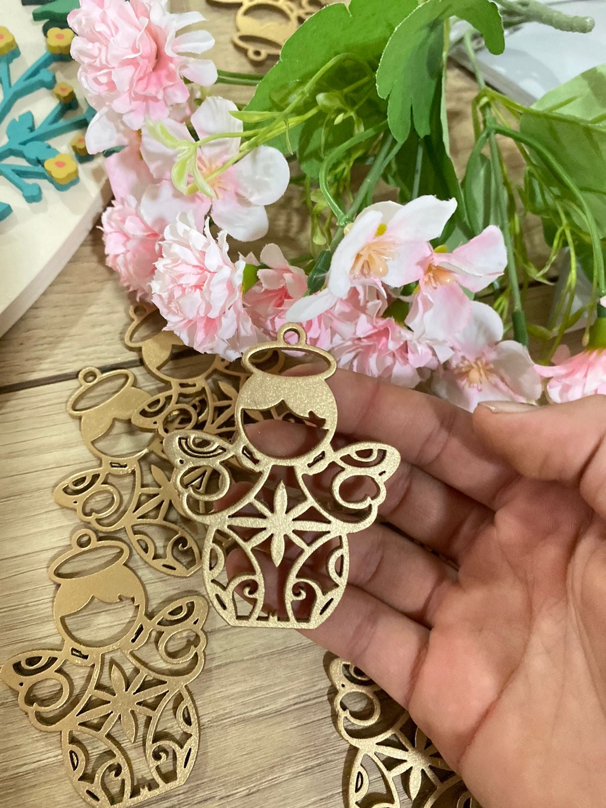 Souvenir de ángel personalizado en madera Santo Domingo
