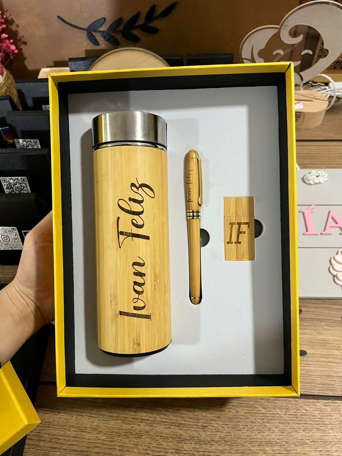 Termo lapicero y llavero regalo personalizado