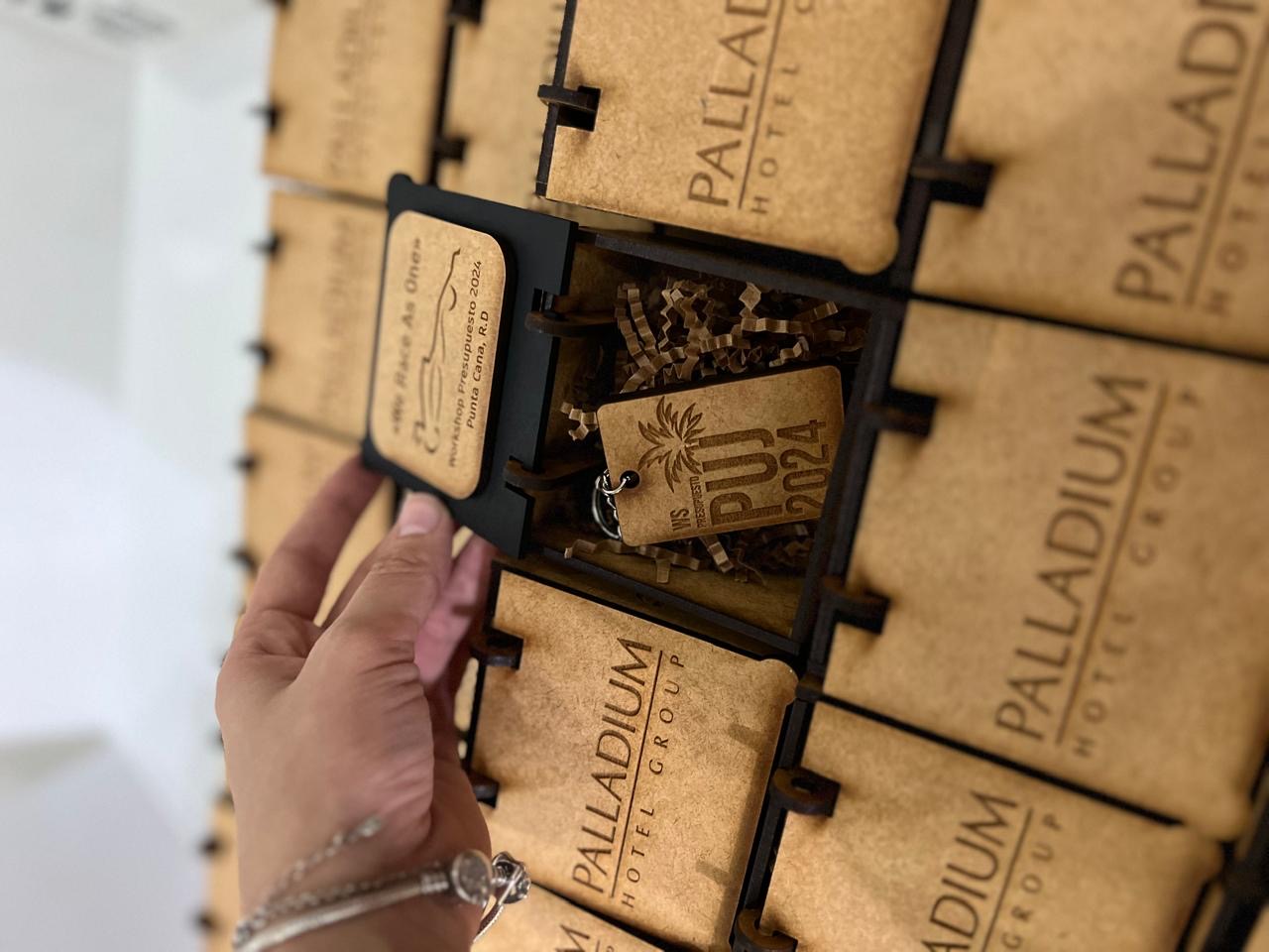 Cajas regalos personalizadas en Madera