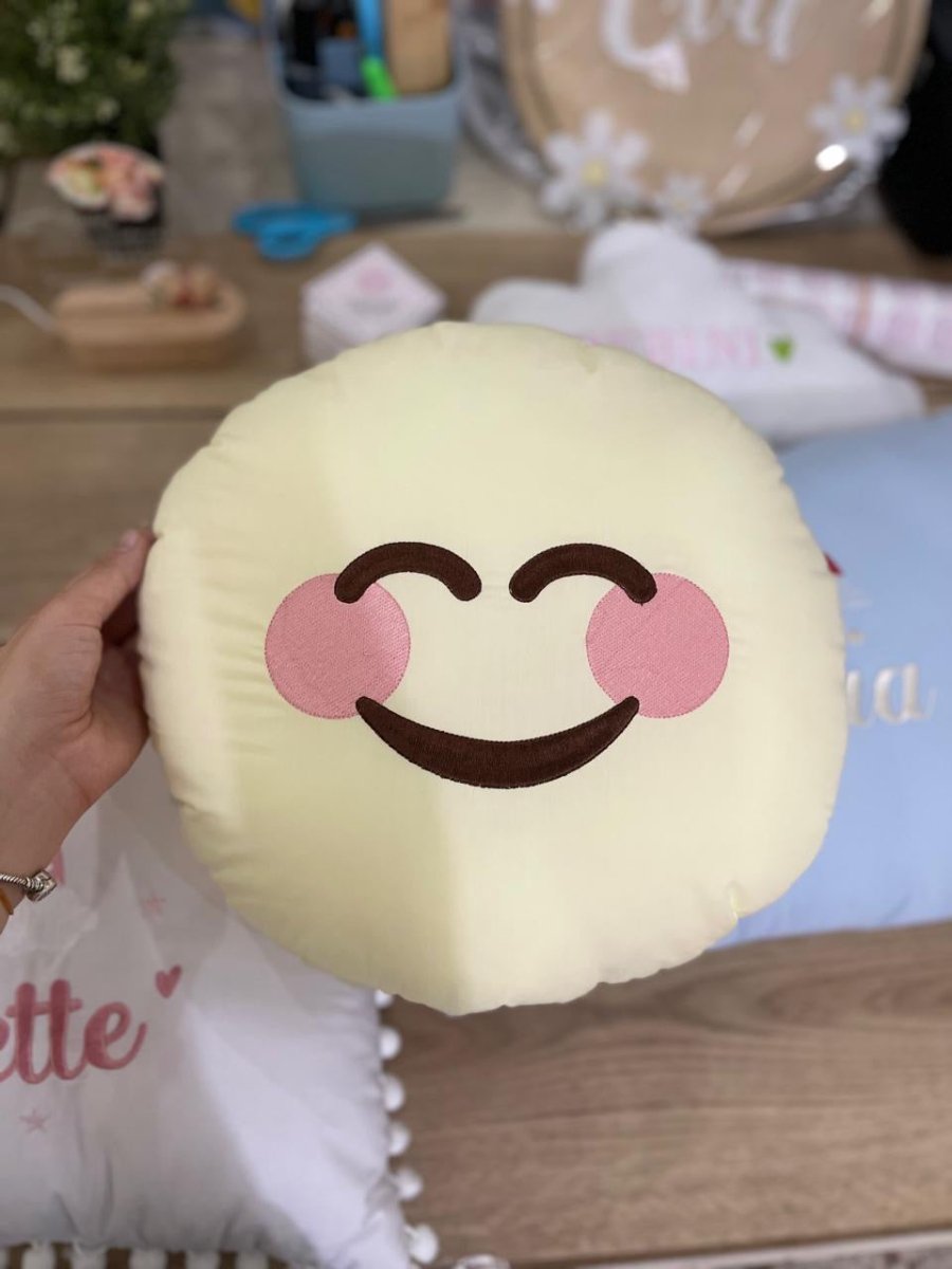 Almohada personalizada con bordado para regalo de niño - Felt Craft RD