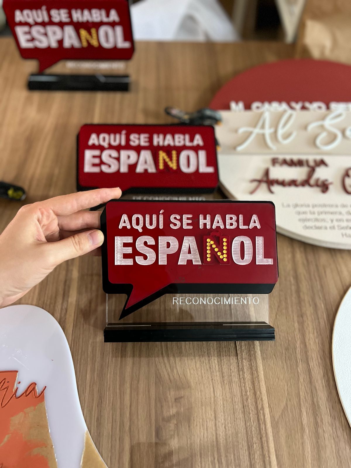 aqui se habla espanol