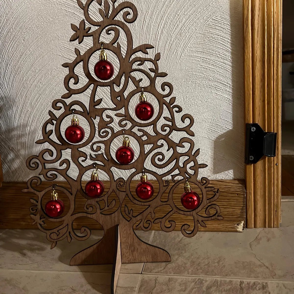 Arbolito de Navidad Personalizado en Madera con Bolas Navideñas - Felt Craft RD