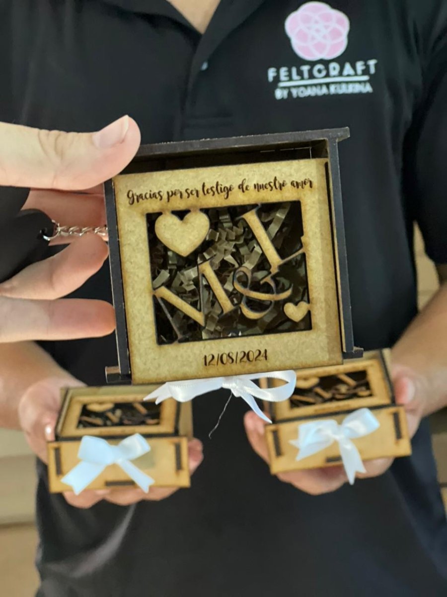 Caja madera aniversario personalizada - Felt Craft RD