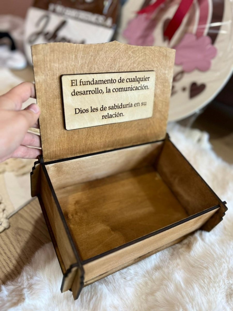 Caja personalizada en madera - Felt Craft RD