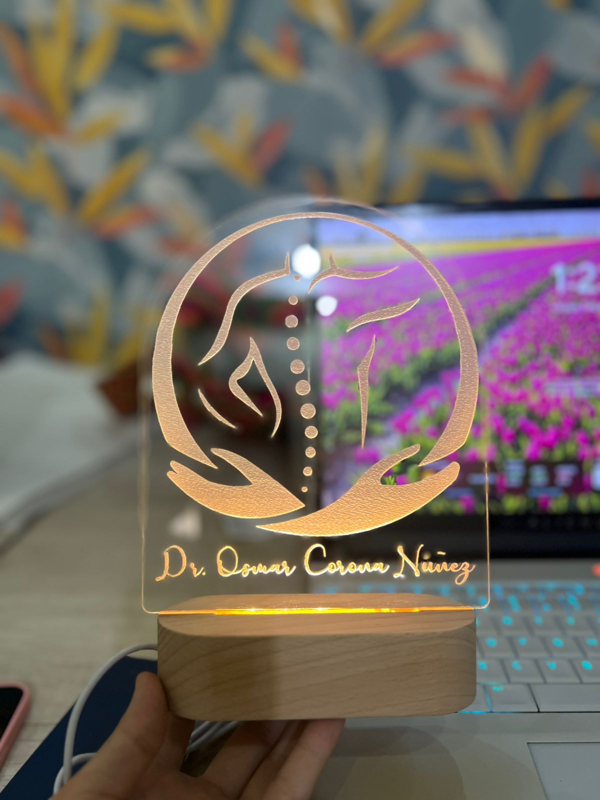 lampara led personalizada en madera
