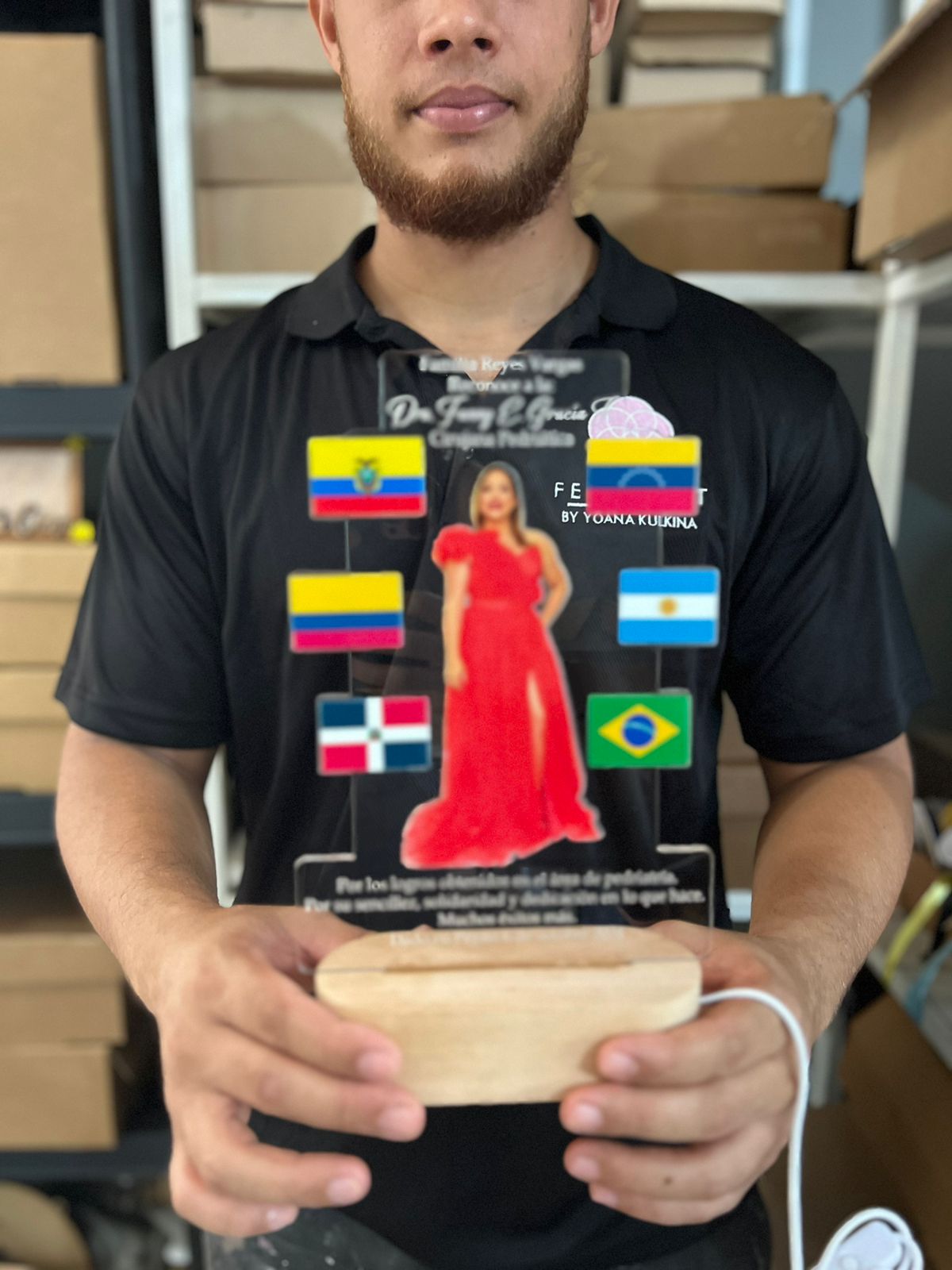 lampara led personalizada en madera souvenir