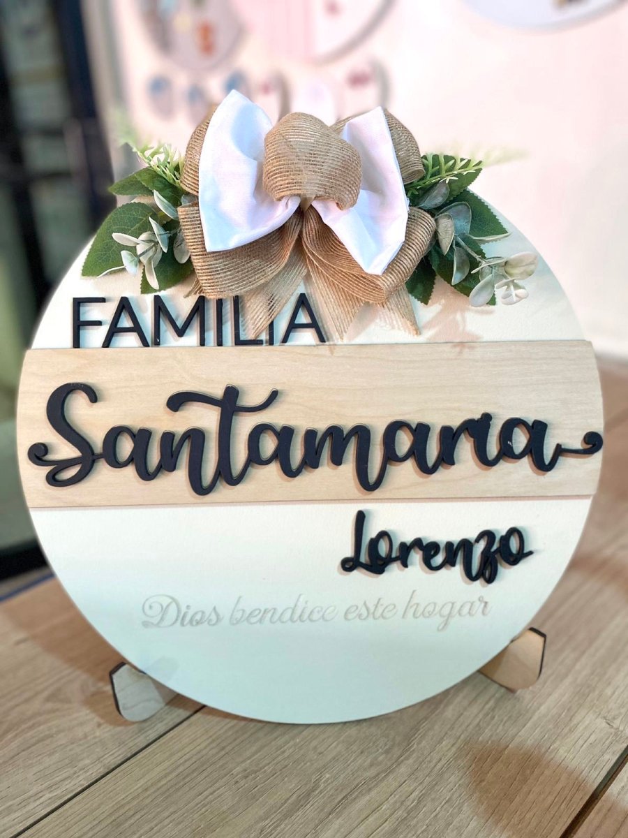 Pisapapel familiar personalizado en acrílico y madera