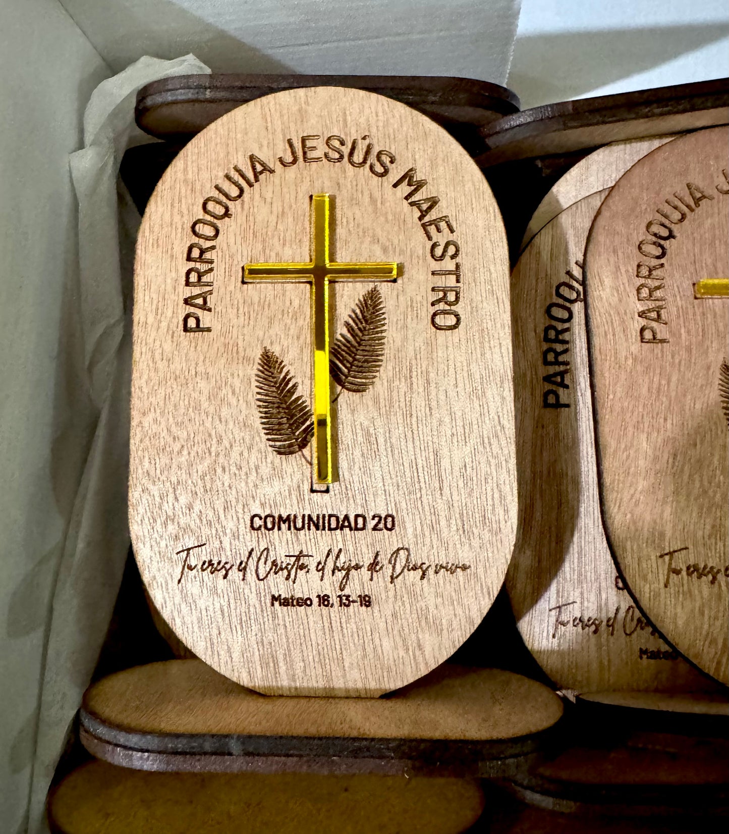 pisapapel personalizados en madera santo domingo