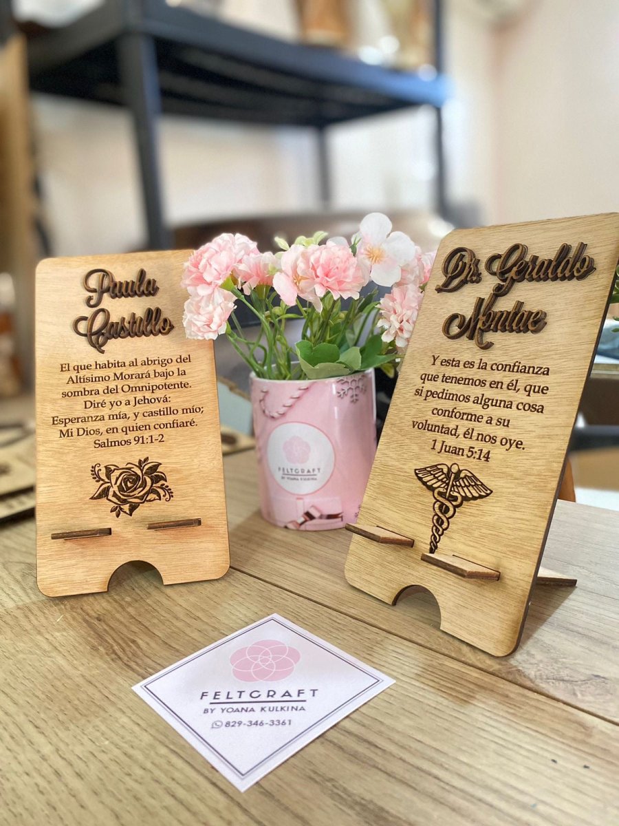 Portacelular Personalizable de madera en Santo Domingo - Felt Craft RD