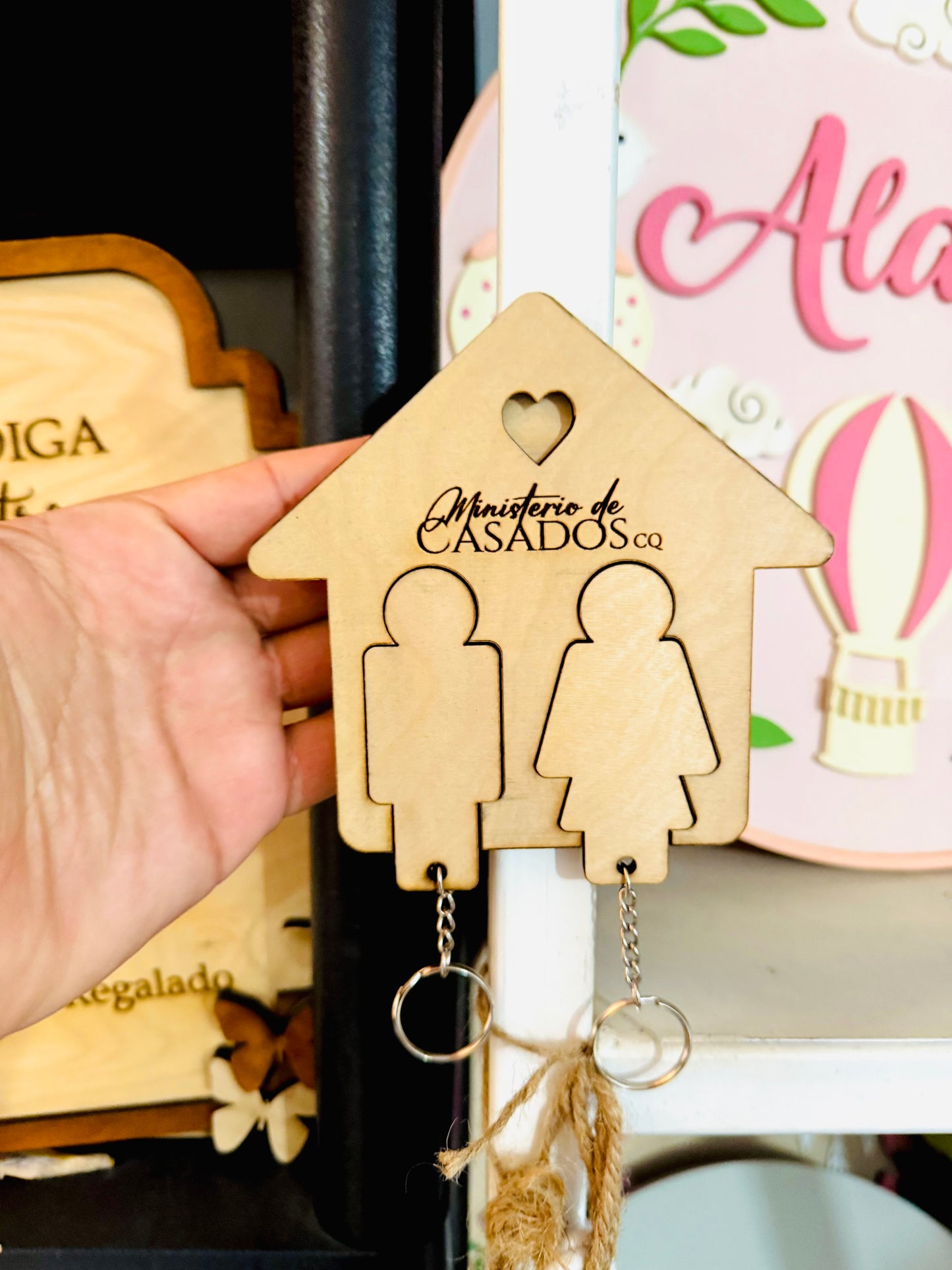 portallavero personalizado en madera para hogar