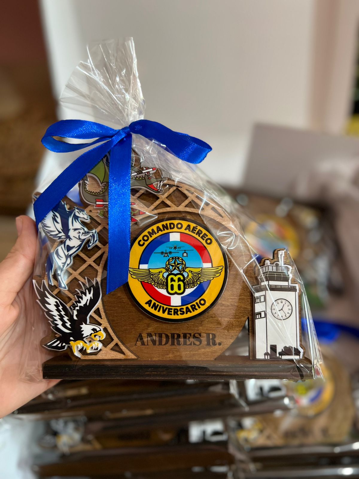 reconocimientos personalizados en madera