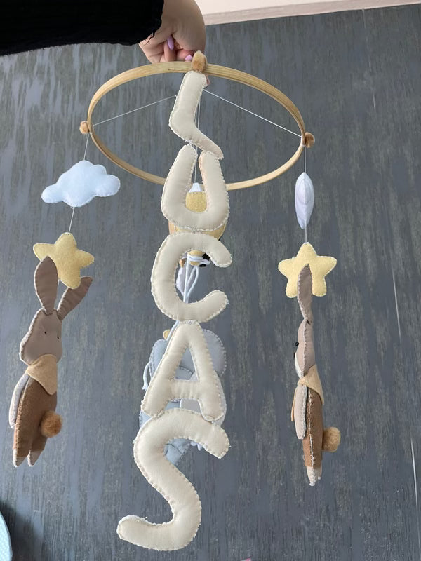 Móvil de cuna con temática de animales para regalo de bebé