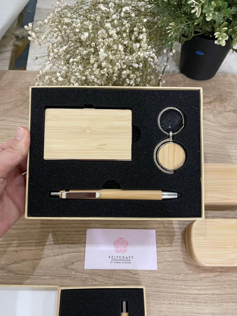Artículo promocional personalizado en madera con logo para empresa