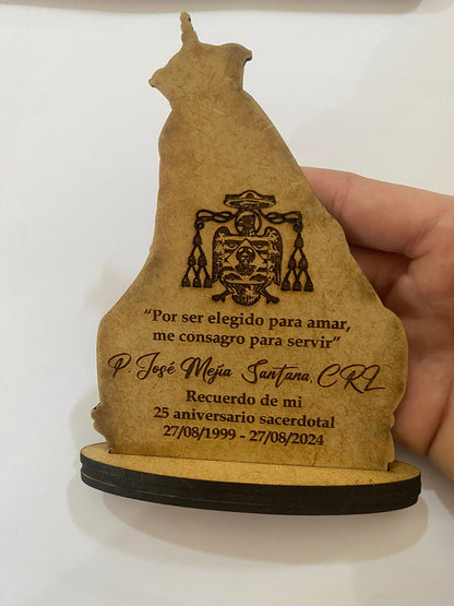 Souvenir de mesa de la Virgen Maria personalizado de madera en Santo Domingo