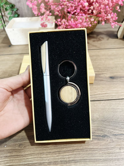 Porta tarjetas con lapicero y llavero