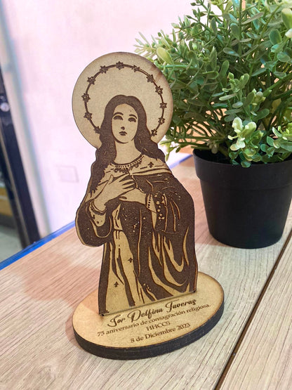 Souvenir de mesa de la Virgen Maria personalizado de madera en Santo Domingo