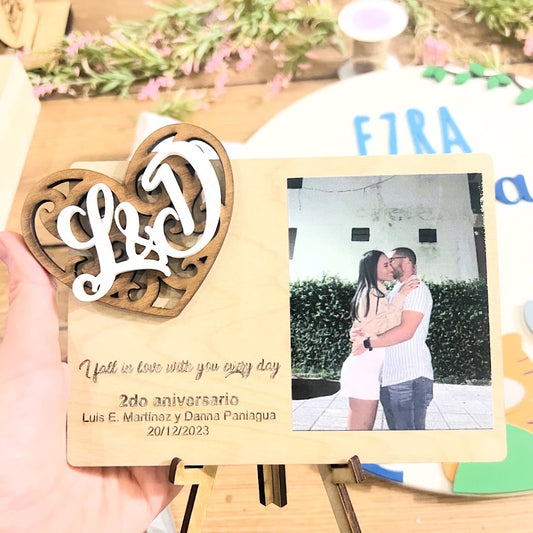 Souvenir para aniversario personalizado en madera con foto