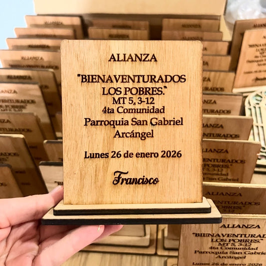 Souvenir en madera para parroquia personalizado