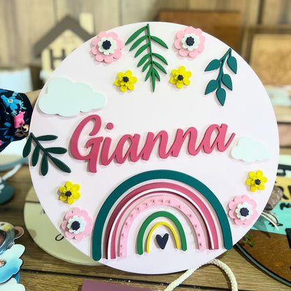 Variedad de colgantes personalizados para niña