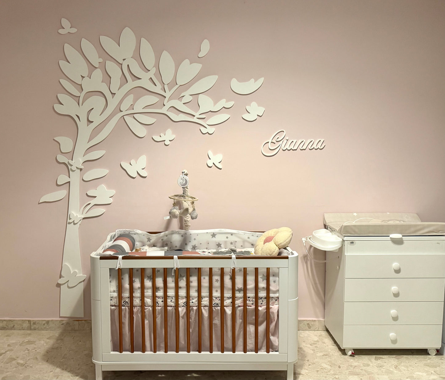 Arbol de pared con nombre