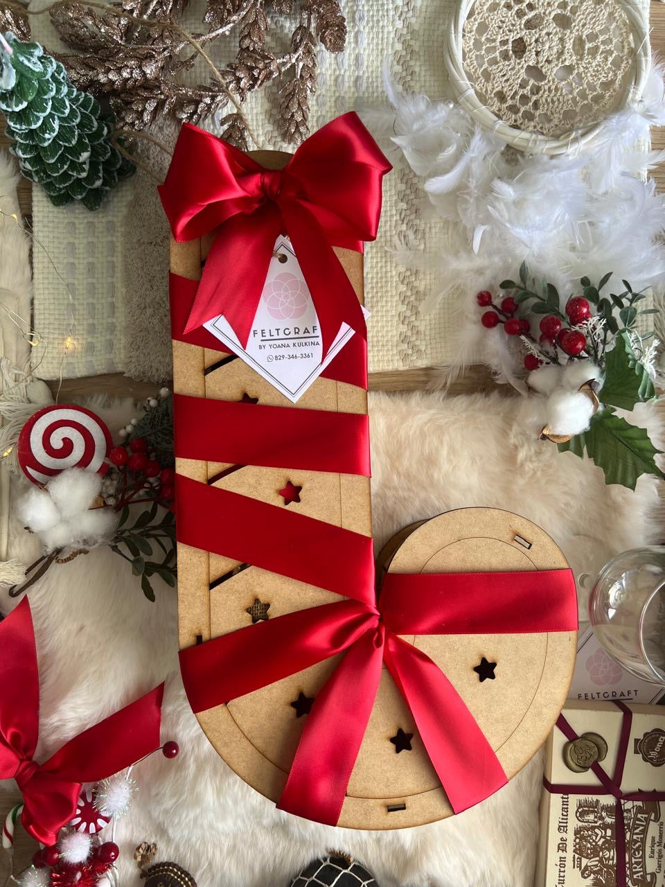 Portavino de madera personalizado para regalo con inicial