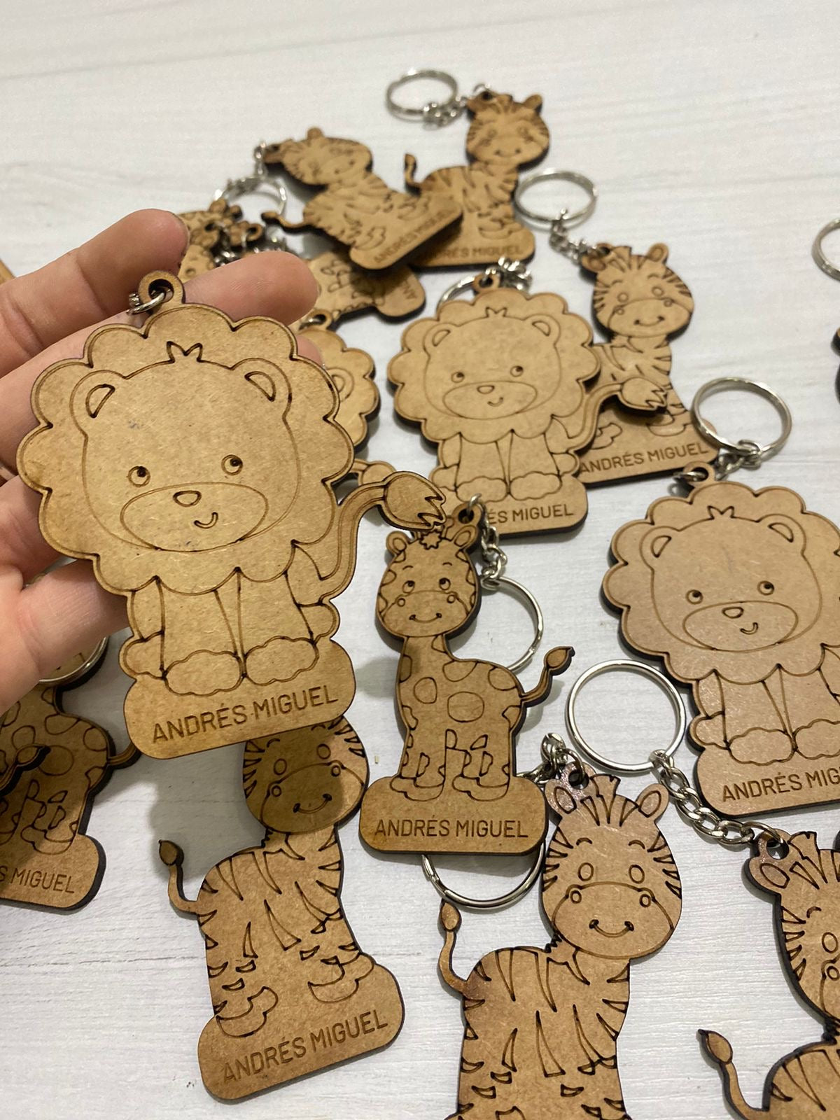 Animals face wooden keychain birthday