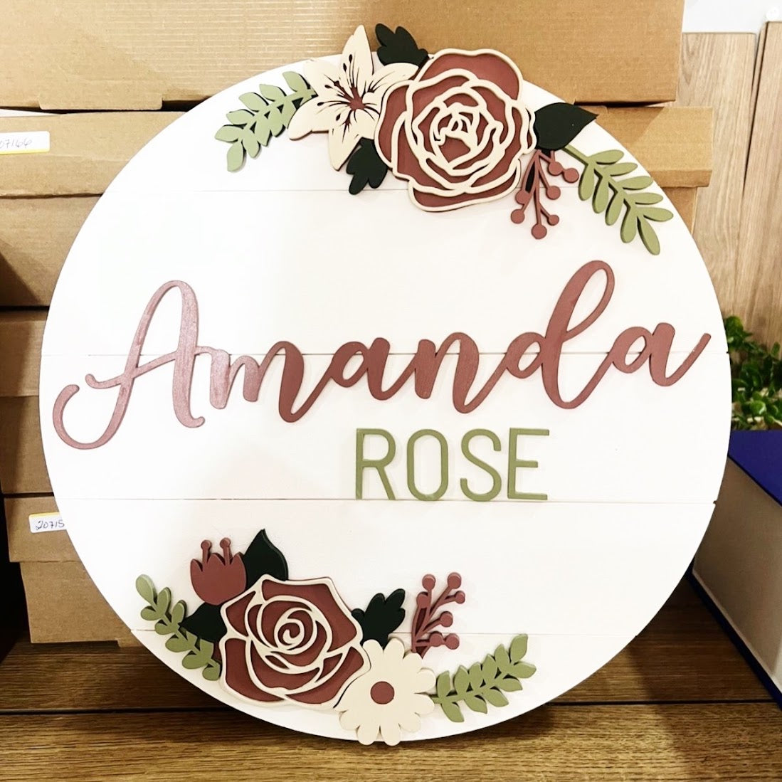 Variedad de colgantes personalizados para niña