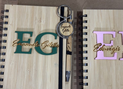 Libreta personalizada con llavero y lapicero