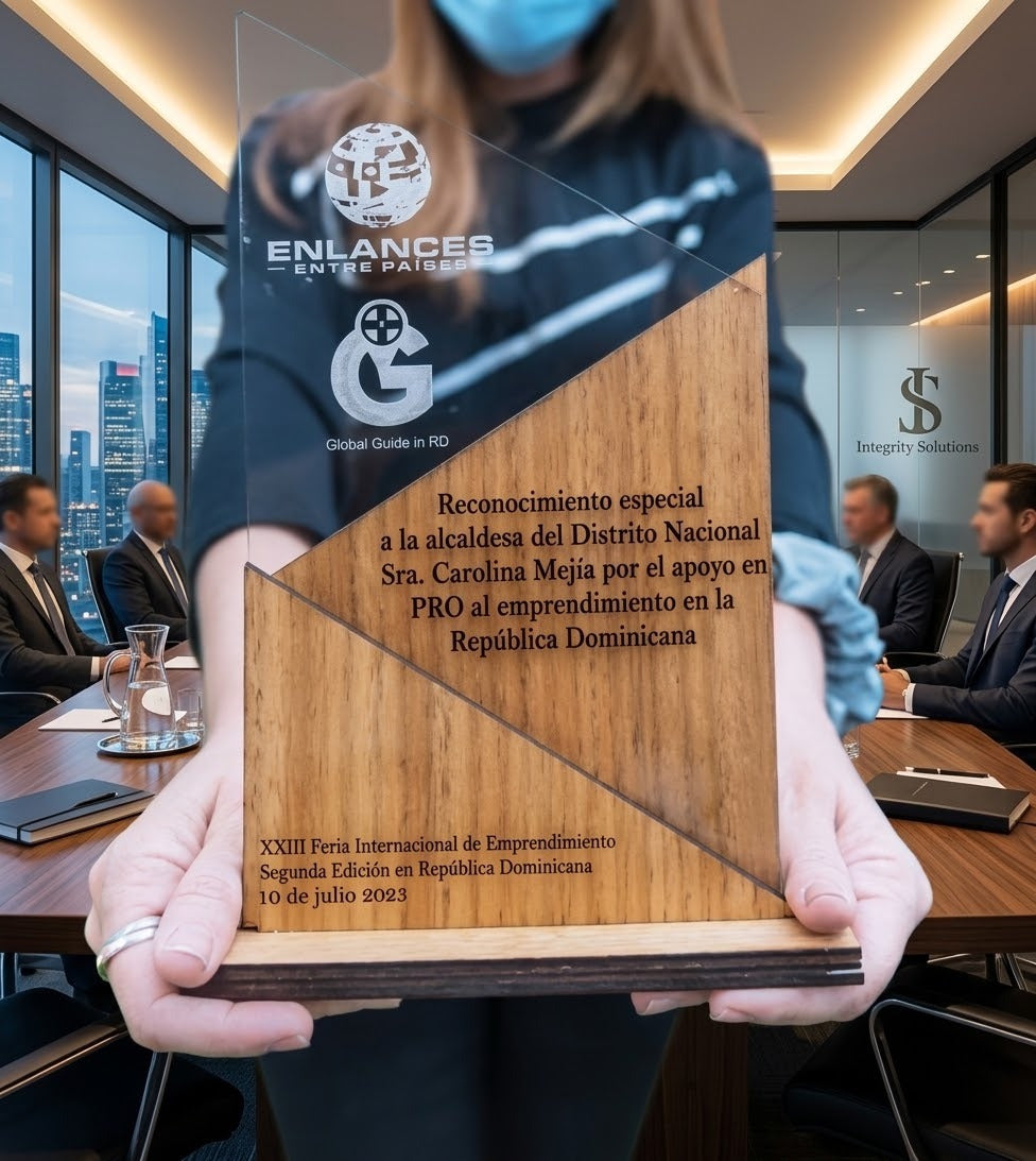 Reconocimiento en acrílico personalizado empresarial