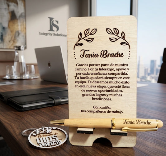 Porta celular personalizado grabado en madera