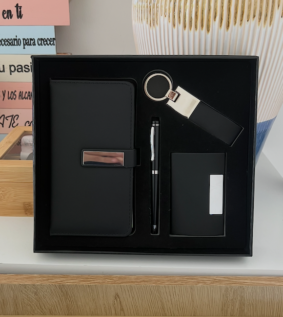 Set Ejecutivo Negro: Libreta Vertical, Bolígrafo, Llavero y Tarjetero