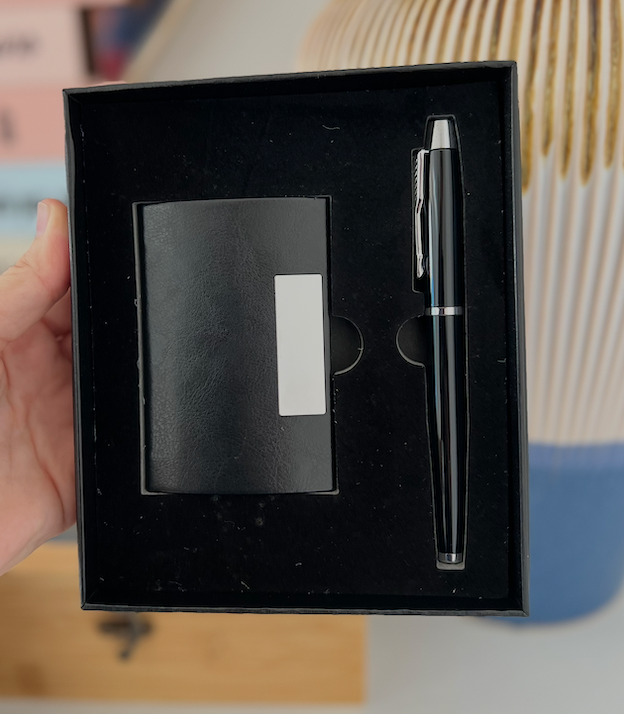 Set Ejecutivo Básico: Tarjetero y Bolígrafo Personalizado