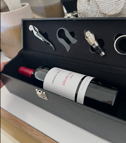 Vinera Personalizada con Set Sommelier: Caja, Saca Corchos y Accesorios