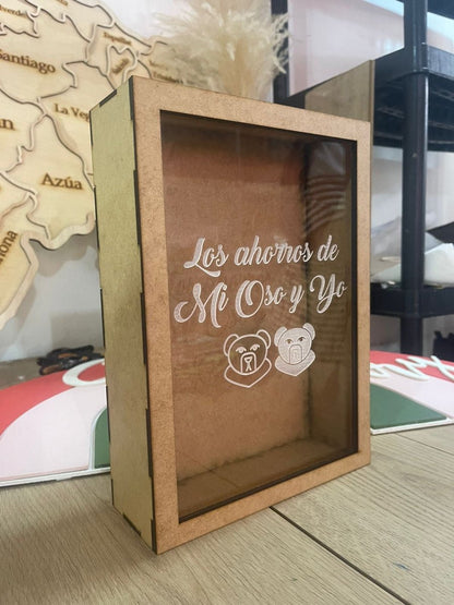 Alcancia personalizada para ahorros en pareja de madera República Dominicana - Felt Craft RD