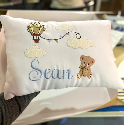 Almohada con diseño de oso y nubes personaloizada para regalo de bebé - Felt Craft RD