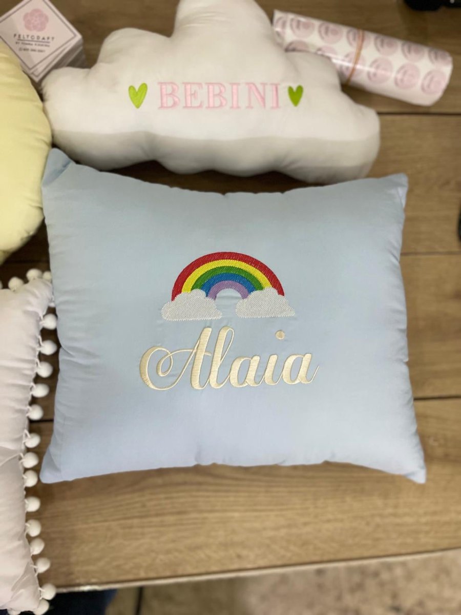 Almohada personalizada con bordado para regalo de niño - Felt Craft RD