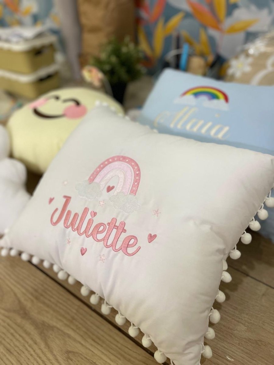 Almohada personalizada con bordado para regalo de niño - Felt Craft RD