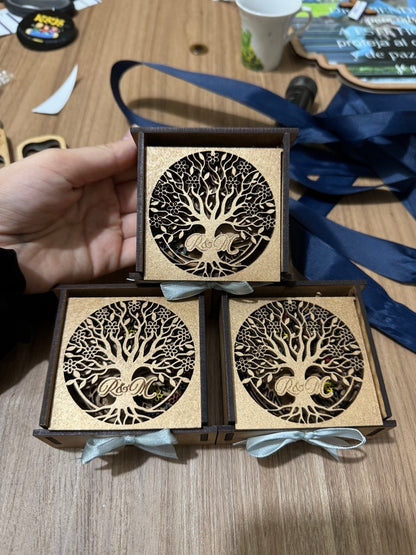 Boda souvenir cajas en madera con iniciales - Felt Craft RD