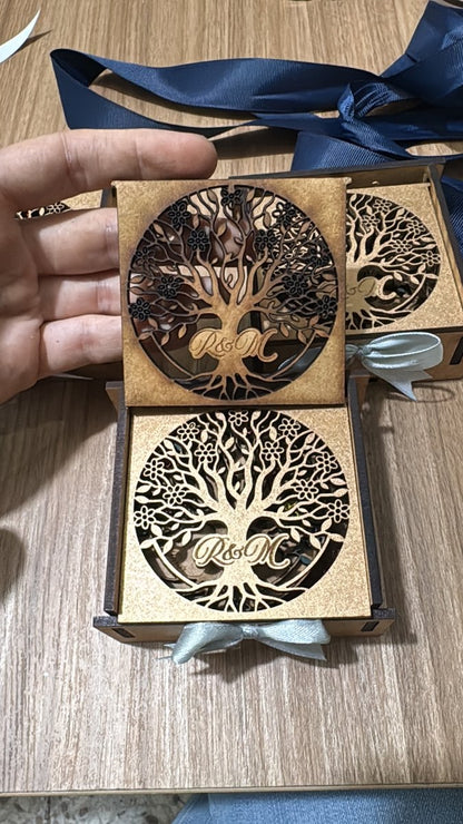 Boda souvenir cajas en madera con iniciales - Felt Craft RD