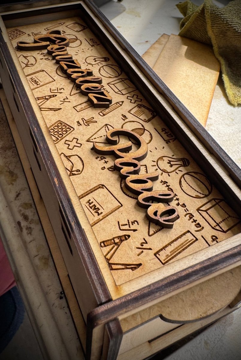 Caja de domino personalizada en madera - Felt Craft RD