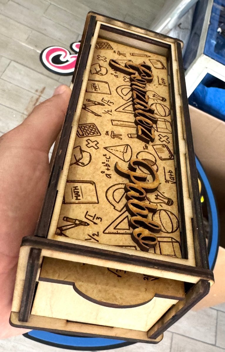 Caja de domino personalizada en madera - Felt Craft RD