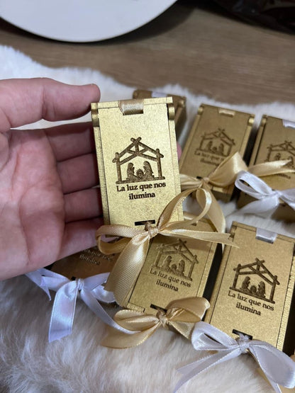 Caja personalizada en madera con lazo y nombre – Feltcraft RD