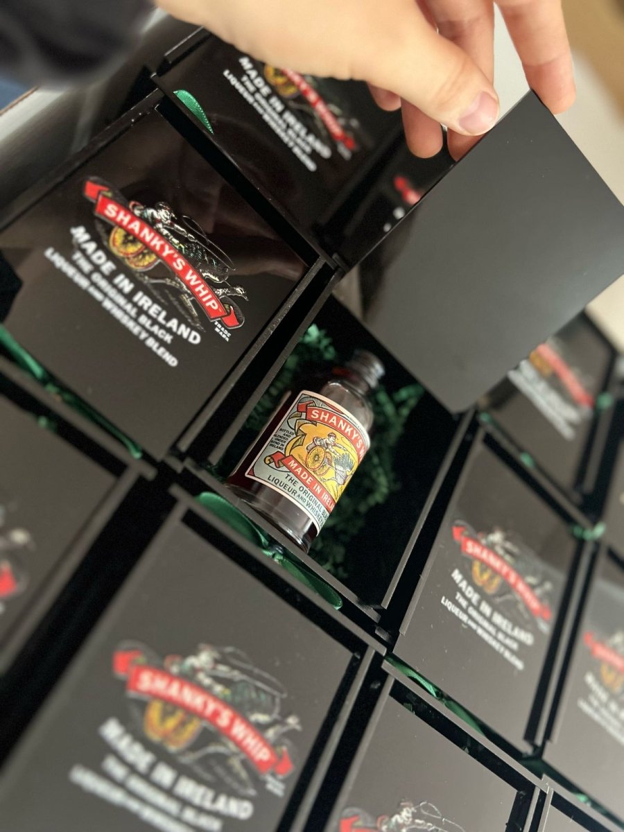 Caja en acrilico souvenir promocional - Felt Craft RD