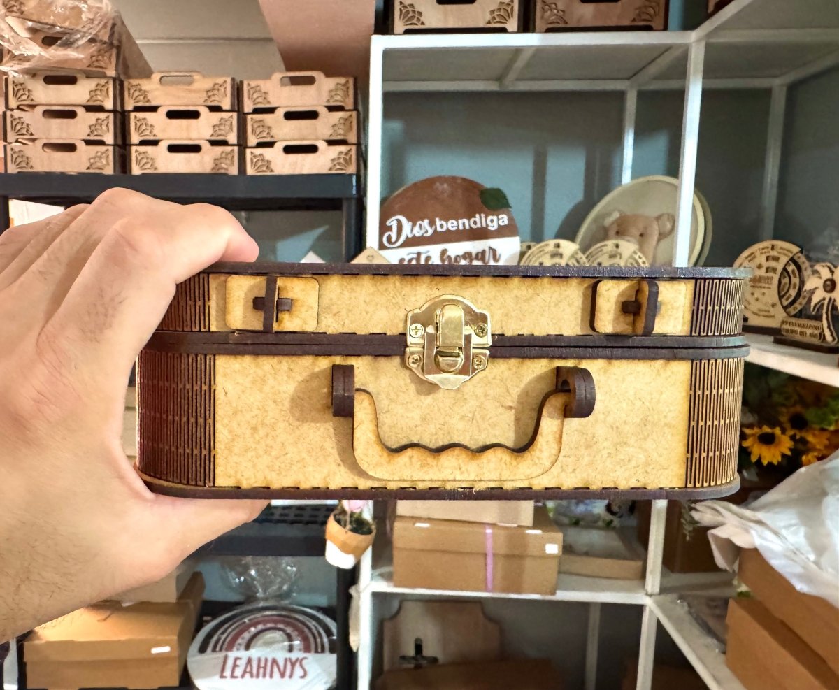 Caja madera tipo cofre personalizada - Felt Craft RD
