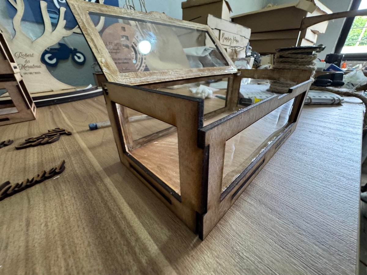 Cajas translucidas souvenir de boda - Felt Craft RD