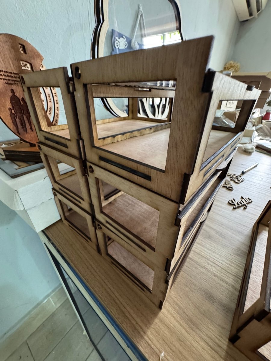 Cajas translucidas souvenir de boda - Felt Craft RD