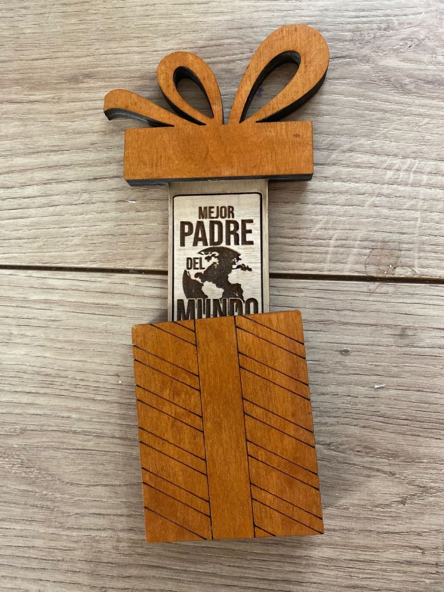 Cajita de madera con magneto personalizado para regalo - Felt Craft RD