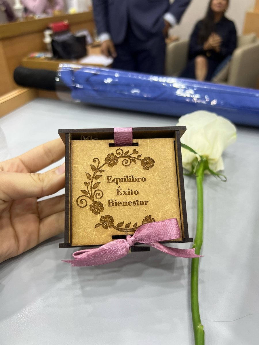 Cajita souvenir madera personalizada - Felt Craft RD